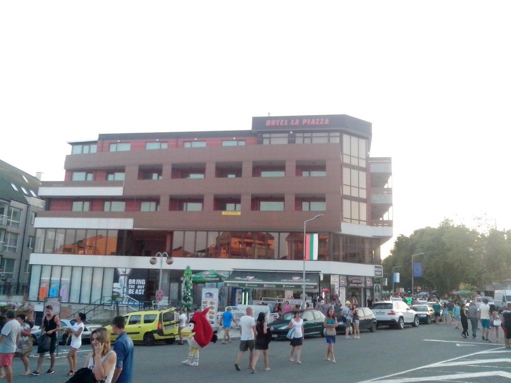 La Piazza Primorsko Rooms & Apartments Exterior photo
