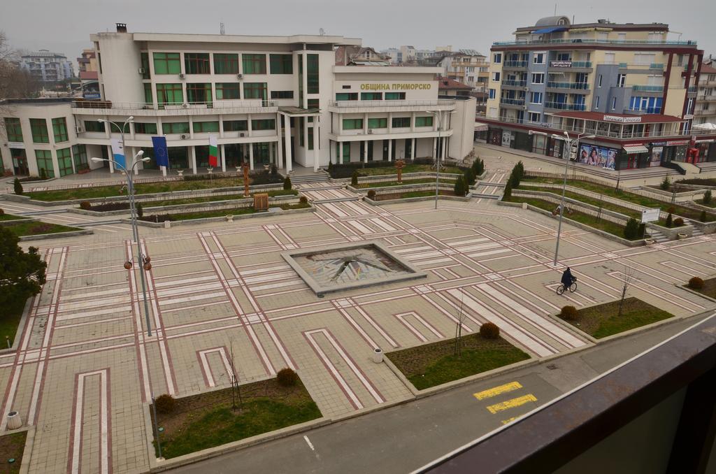 La Piazza Primorsko Rooms & Apartments Exterior photo